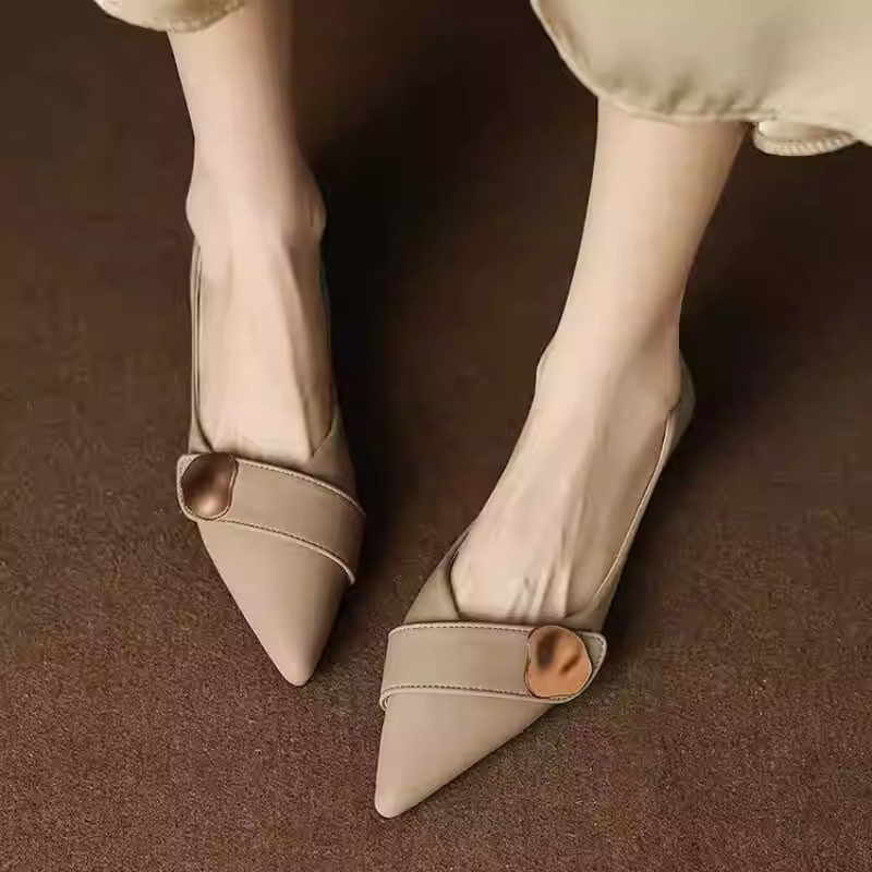 Leatherwork In French - Pointed Toe Low Heel Pumps for